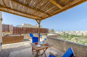 Gozo Penthouse with private Rooftop Jacuzzi, Terrace + Views